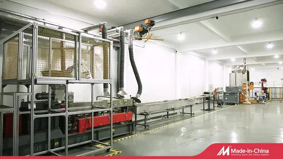 Пластиковая крышка дисплея Литые детали для литья под давлением, используемые в автомобилестроении